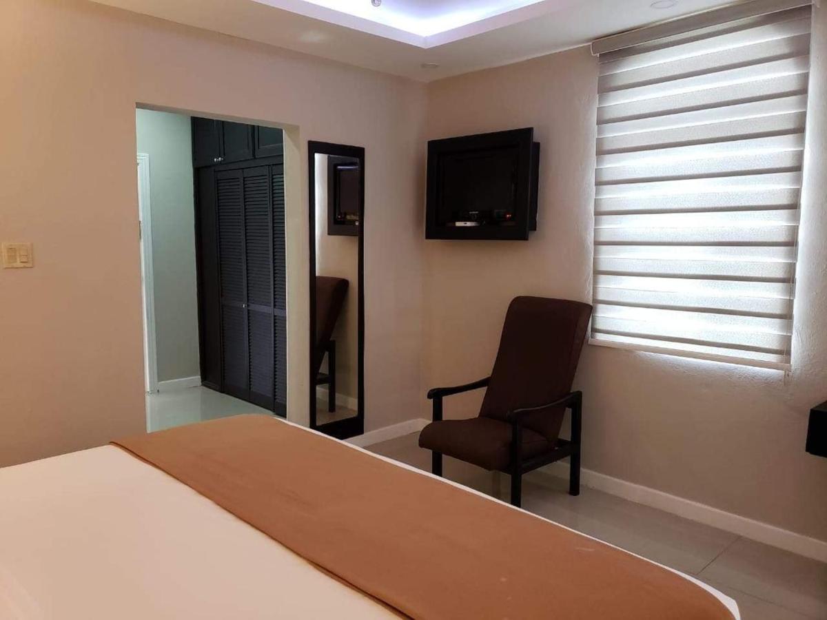Christar Villas Hotel キングストン エクステリア 写真