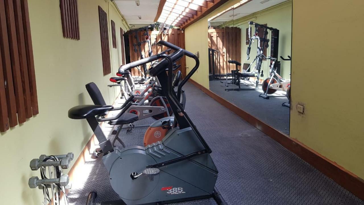 Christar Villas Hotel キングストン エクステリア 写真